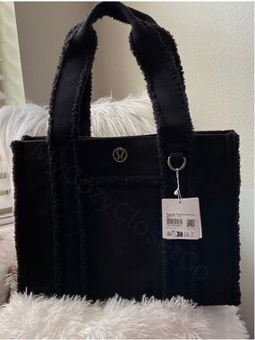 Lululemon Boxy Tote *Faux Sterling Trims- 10L-Black(2 in stock)
